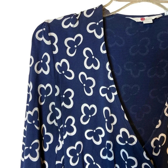 🌺 Boden long sleeve top 🌺 - Picture 2 of 4